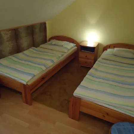 Guest house Czermann Panzio Es Etterem Oroszlany