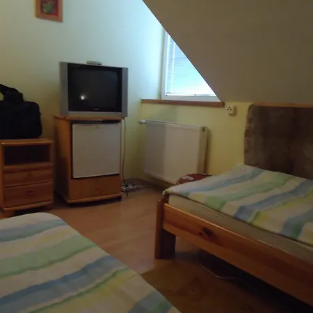 Gæstehus Czermann Panzio Es Etterem Oroszlány