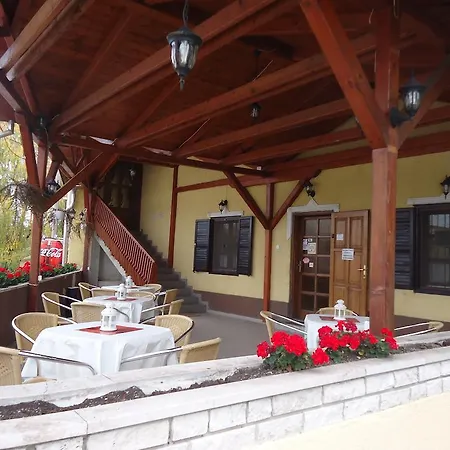 Czermann Panzio Es Etterem