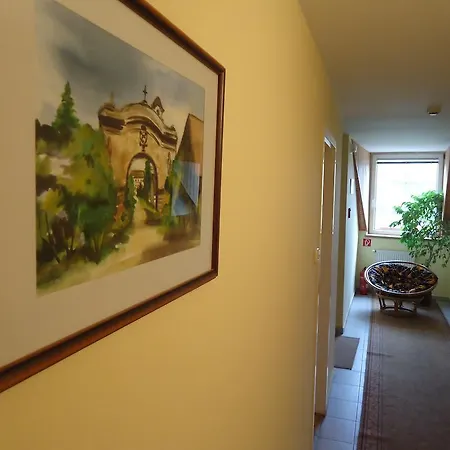 Gæstehus Czermann Panzio Es Etterem Oroszlány