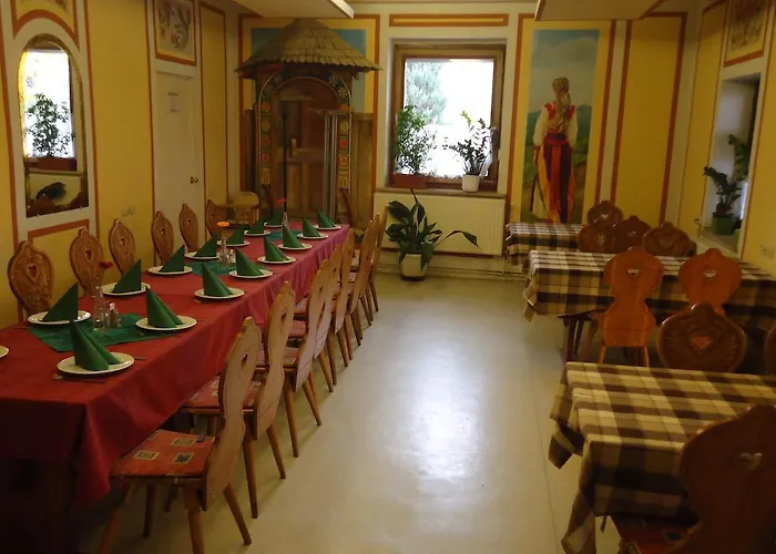 بيت ضيافة Czermann Panzio Es Etterem